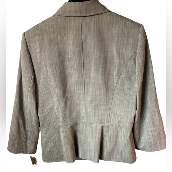 NWT Alex Marie Blazer in size 12. Washable. Wrinkle-Free in neutral color. - Picture 2 of 11